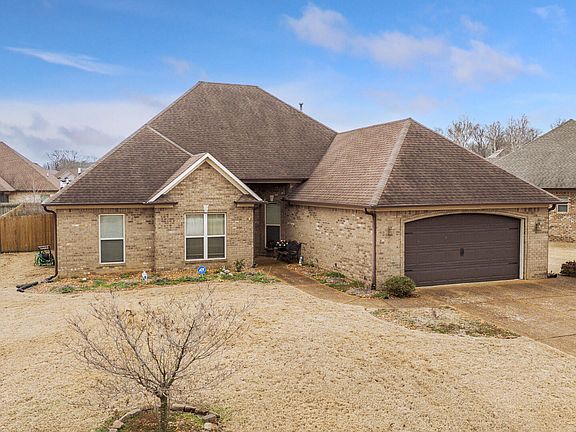 2nd image of 292 Copper Creek Dr