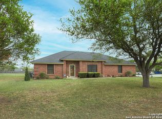 7029 Tierra Bonita, China Grove, TX 78263