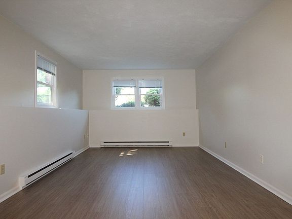 3rd image of 641R S Washington St #11