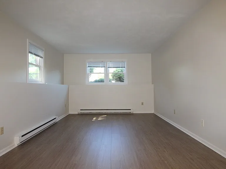 641R S Washington St #11 — Photo 3