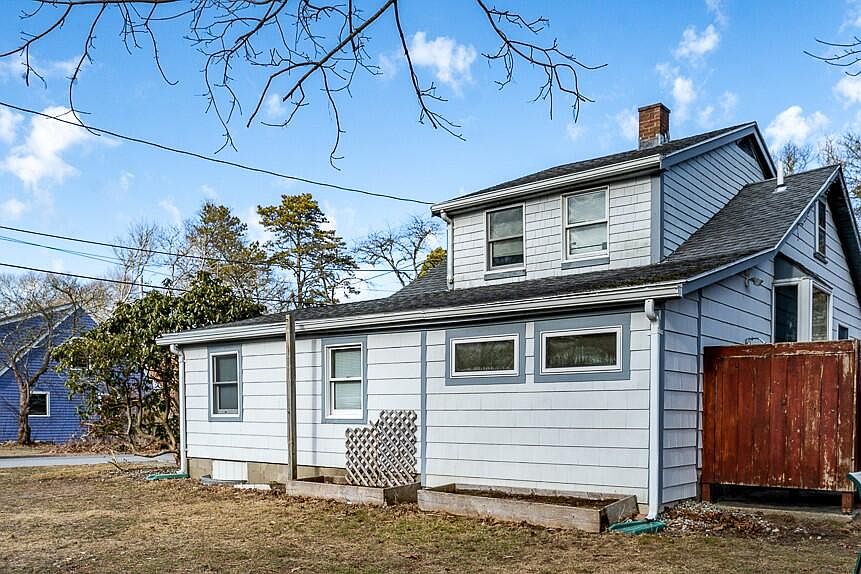 8 Parkwood Drive, Wareham, MA 02571 Zillow