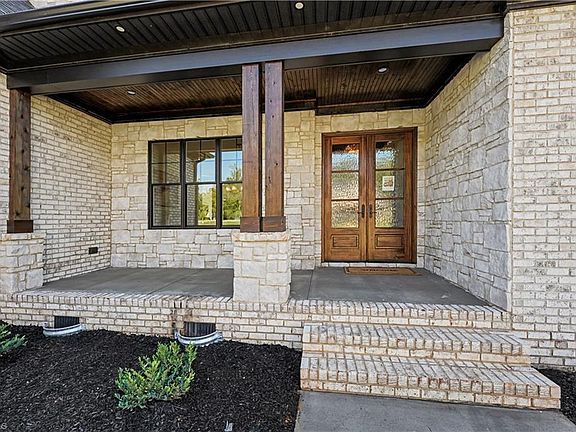 5th image of 7603 Pemberley Dr