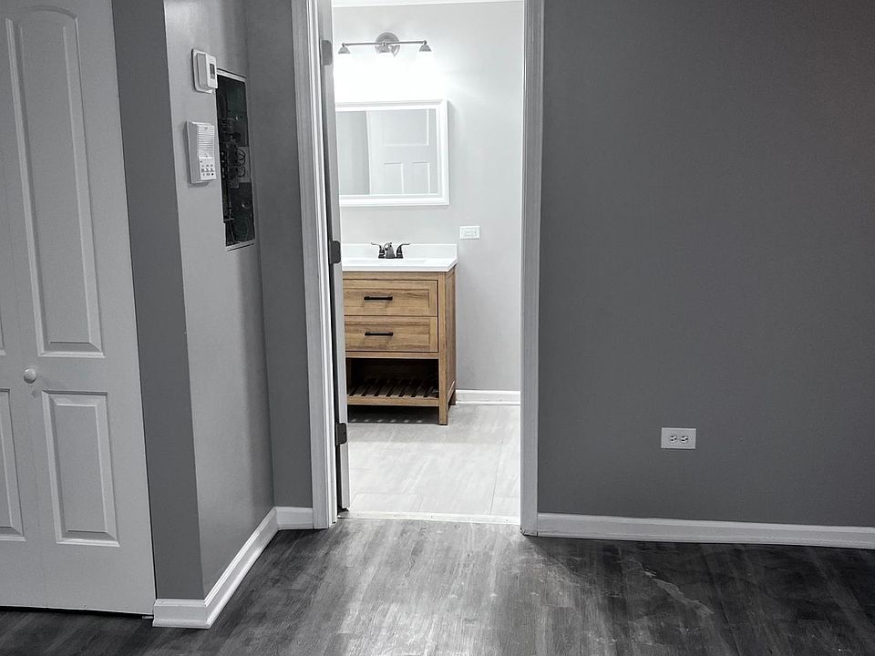1st image of 6248 S Honore St #B1