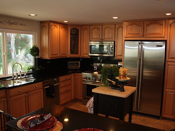 2nd image of 732 Pamela Wood St