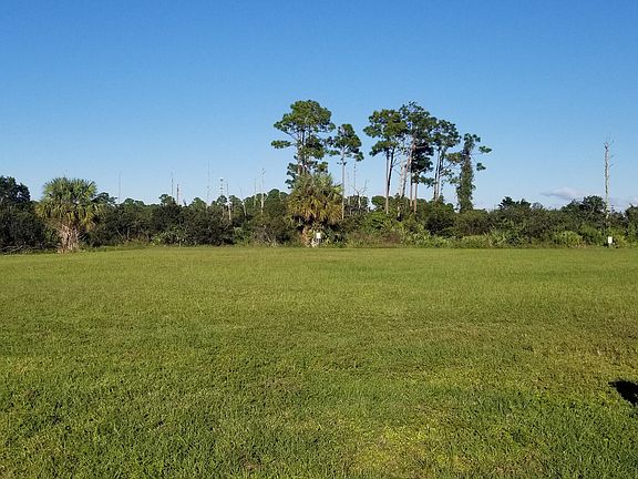 4th image of 435 SE Via Sangro