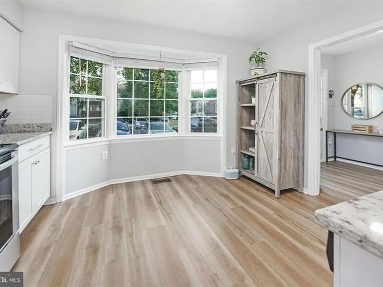 12120 Stoneford Dr — Photo 4