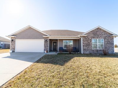 6260 Ruth Ann Ave, Hallsville, MO, 65255