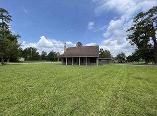 2988 Johnnie St, Orange, TX 77630