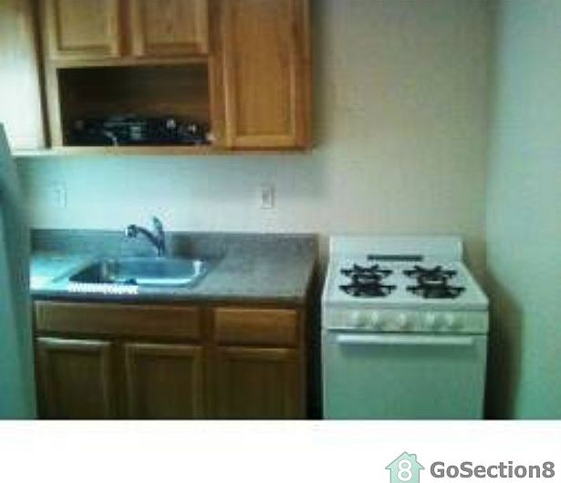 2nd image of 1624 Cadwallader St