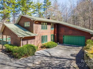 2 Cornelia Ln, Weaverville, NC 28787