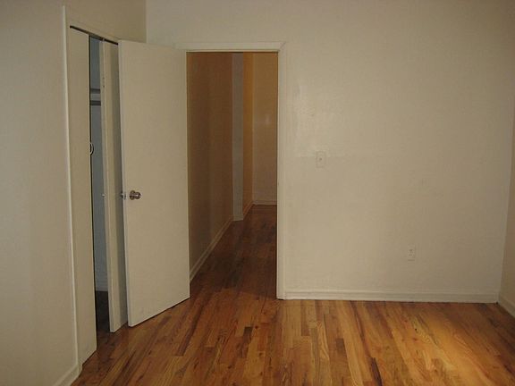 3rd image of 2041 Pacific St APT 1A