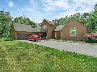 3 Stacey Ln, Chester, NY 10918