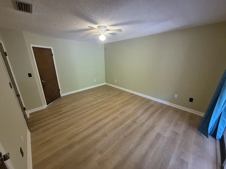 6319 Cambridge Dr — Photo 17