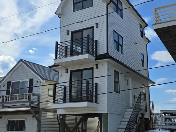 1 Tilden Ave, Scituate, MA 02066