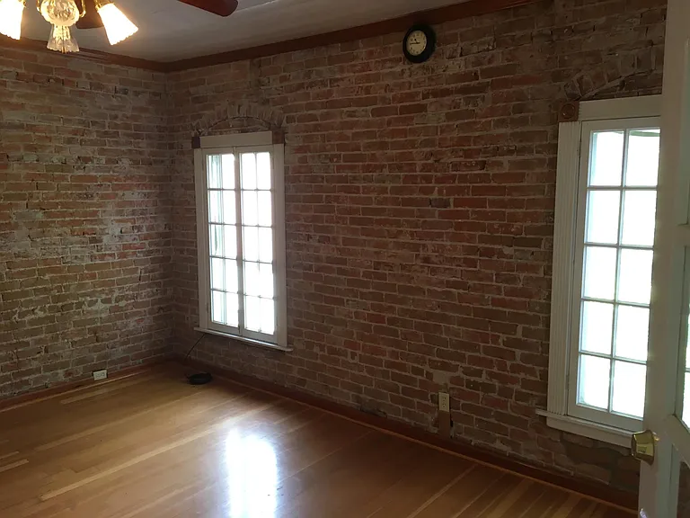 809 Jefferson St — Photo 5