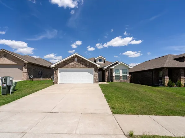 5908 NW Ettie May St, Bentonville, AR 72713