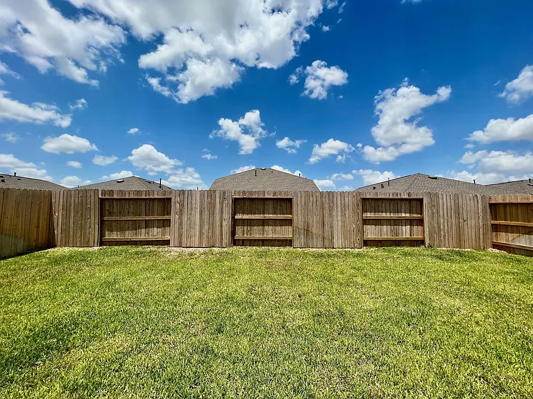 1499 Twilight Green Dr — Photo 17