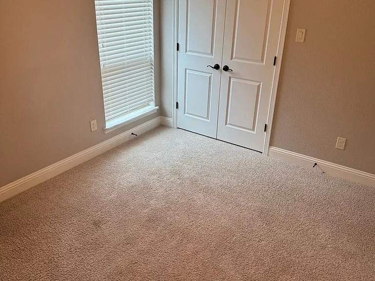 105 Sandstone Ln — Photo 17