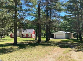 4884 N Fairview Rd, West Branch, MI 48661