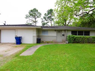 918 E Cedar St, Angleton, TX 77515