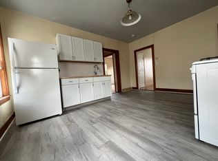177 Washington St APT 3, Worcester, MA 01610