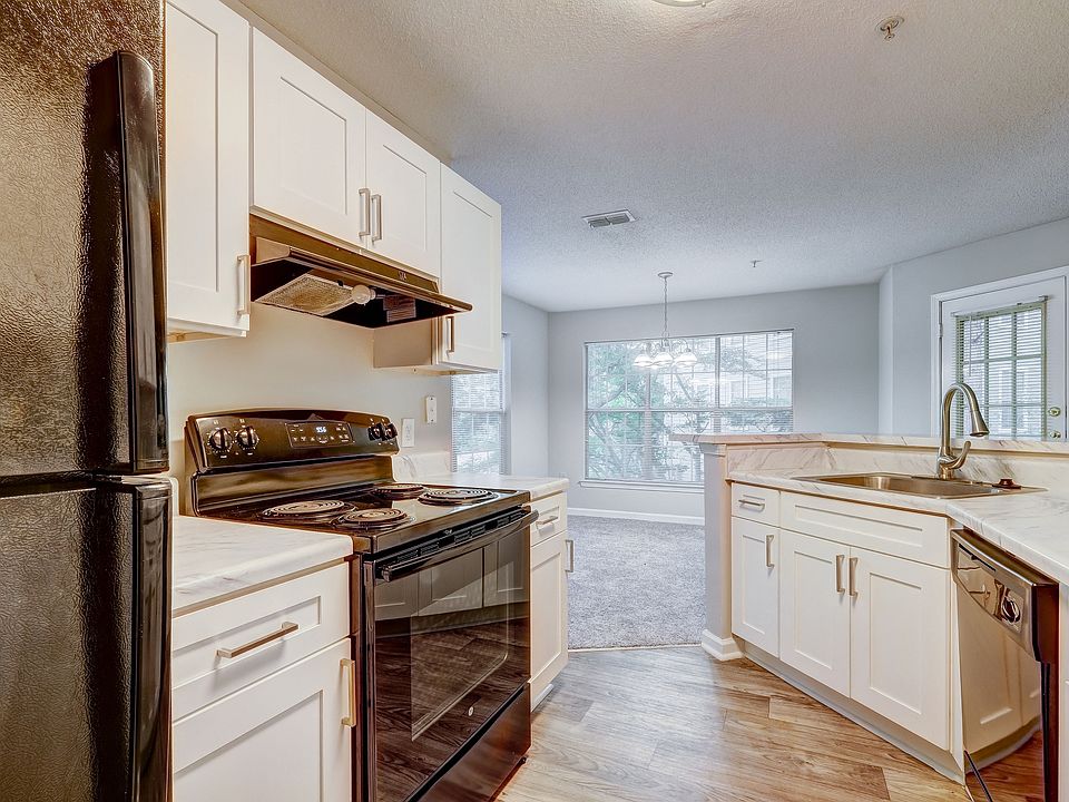 1st image of 2811 Keswick Village Ct NE #2-0231