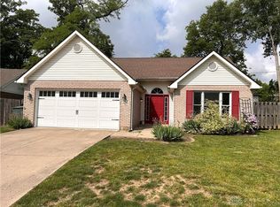 6033 Riva Ridge Dr, Dayton, OH 45414