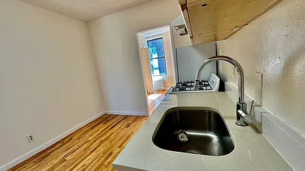 Rented by HOLTON REAL ESTATE INC.