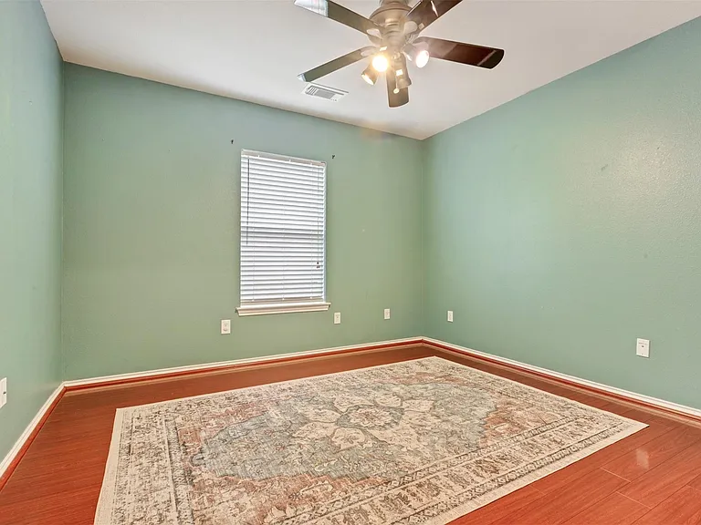 2911 Ashbrook Ln — Photo 16