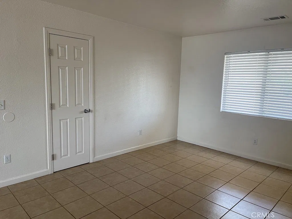 2 bed, 750 sqft, $1,495 — Photo 4