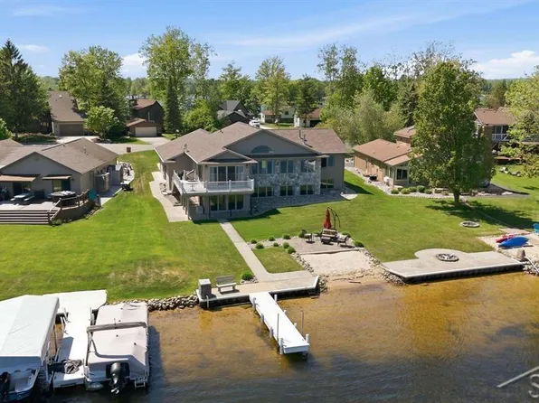4984 Dunbar Ct, Gladwin, MI 48624