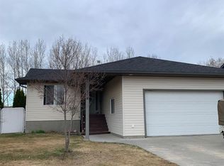 118 E Poplar Dr, Whitecourt, AB T7S 1X1