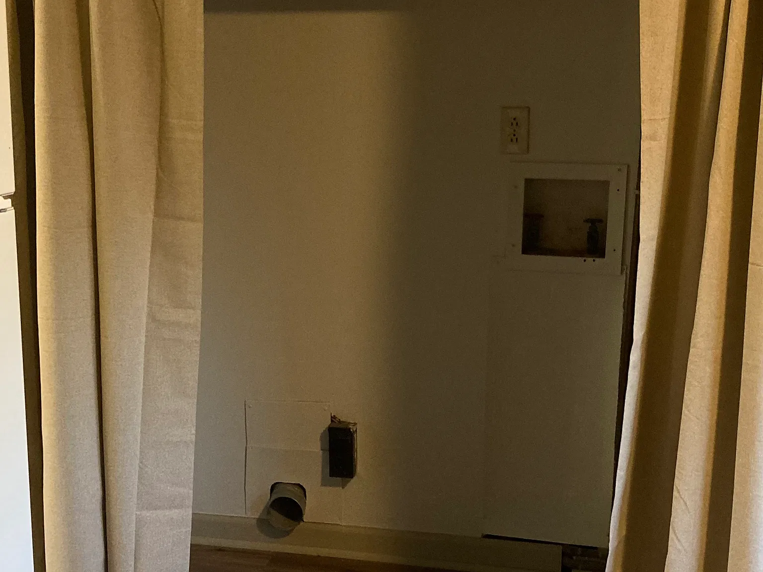 2 bed, 700 sqft, $700 — Photo 4