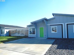 1044 NE Emerald Dr, Hermiston, OR 97838