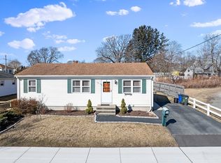 820 Oak Grove Ave, Fall River, MA 02720