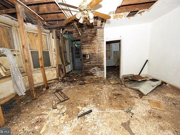5th image of 5504 Chew Ave