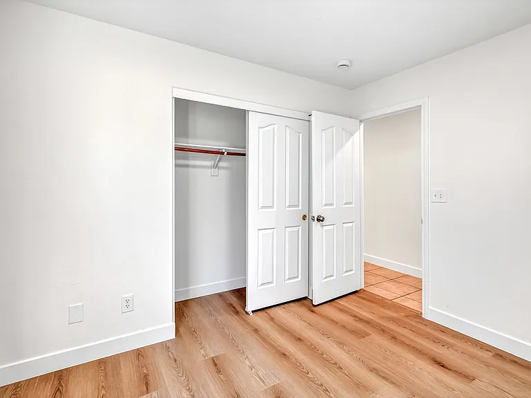 3037 Aloha Ave — Photo 18