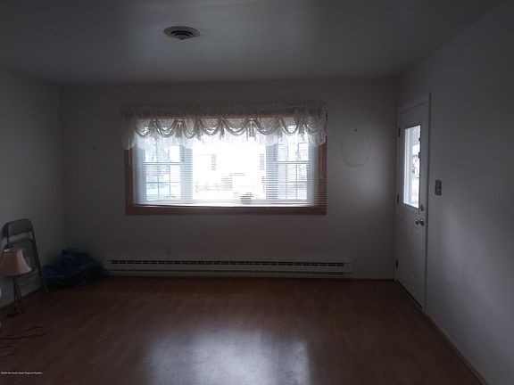 5th image of 1 Wisconsin Ln