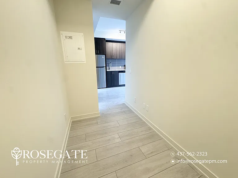 8020 Derry Rd W #2405 — Photo 6
