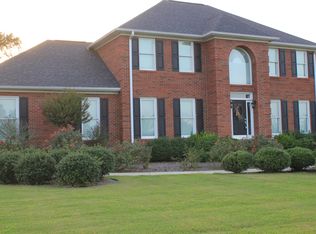40 Silver Lake Blvd E, Gadsden, AL 35905