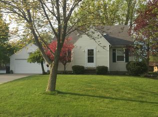 8433 Gordon St, Zeeland, MI 49464