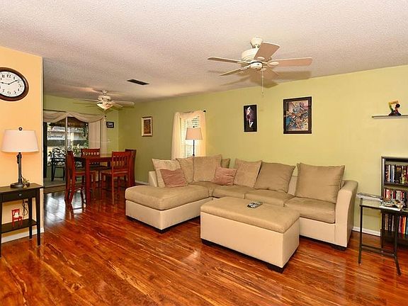 4th image of 3218 Ramblewood Dr Unit 2-17