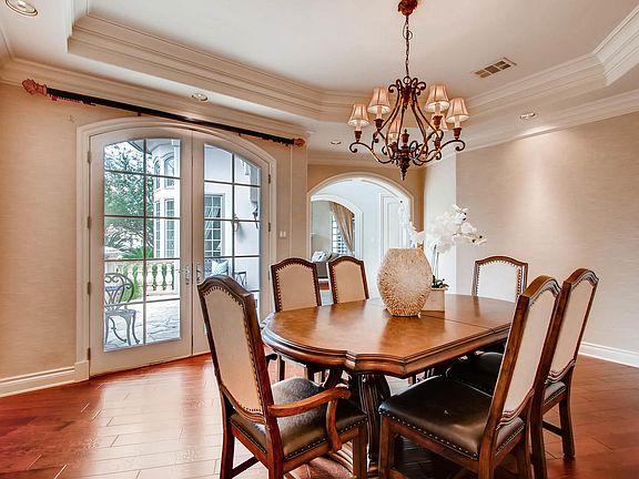 3rd image of 8734 Chalk Knoll Dr