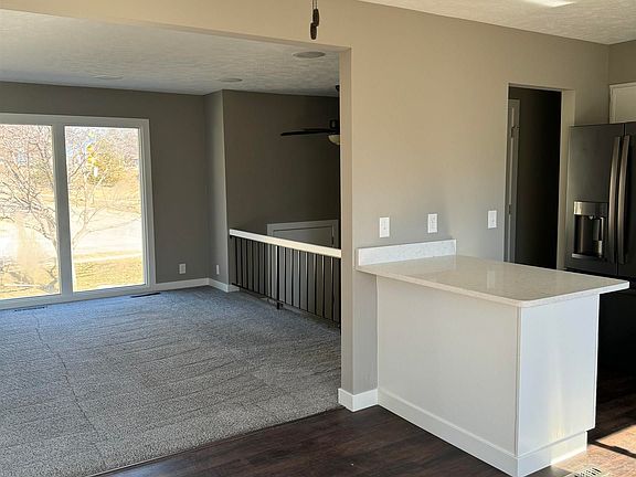 5th image of 9101 Autumn Ln