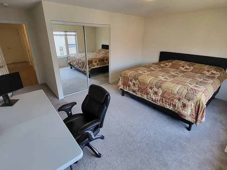725 Kennedy Cir W — Photo 19