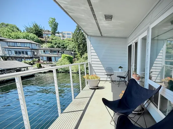 414 Lakeside Ave S APT 14, Seattle, WA 98144