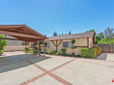 22930 Collins St, Woodland Hills, CA, 91367