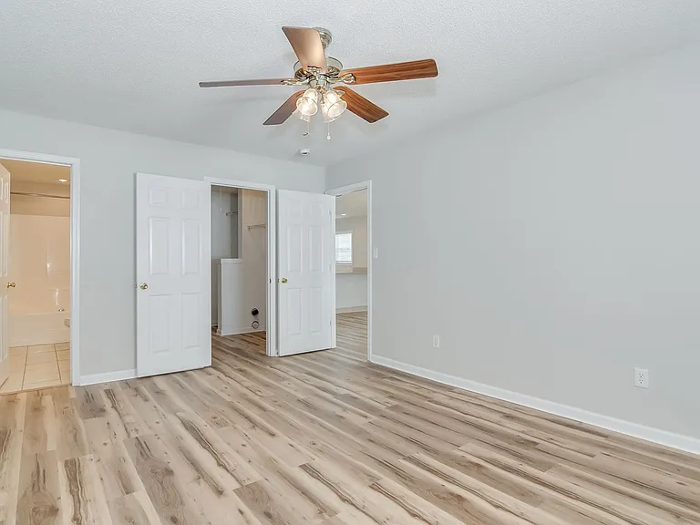 306 Evans Lake Way — Photo 18