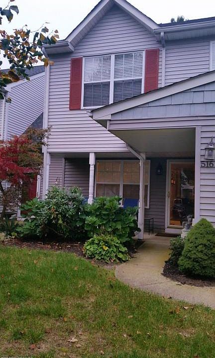 1st image of 516 Woodbine Ln #1000