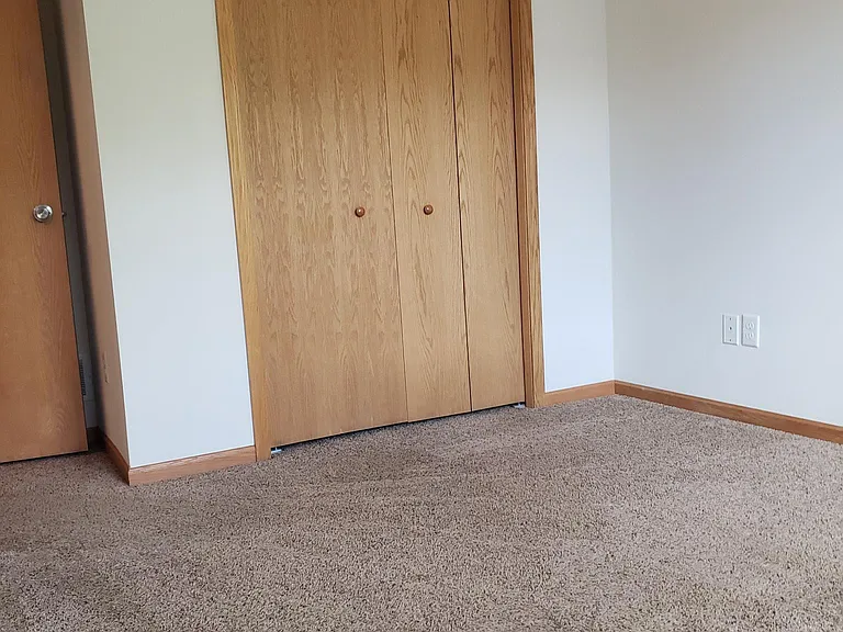 1351 Peitz Ave — Photo 17